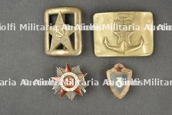 Lot d'insignes Russe.