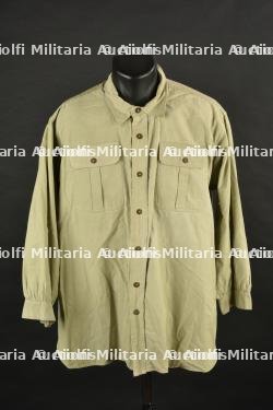 Chemise canadienne.