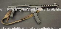 Pistolet mitrailleur PPS 43.
