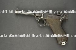 Pistolet P08.