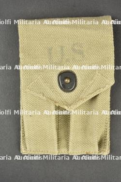 Porte chargeur Colt 45.