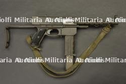 Pistolet mitrailleur MAT 1949.