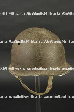 Coque de casque à impact.