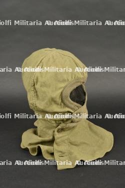 Cagoule anti-gaz.
