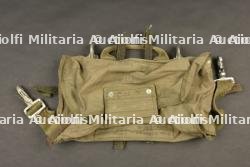 Housse de parachute ventral T-7.