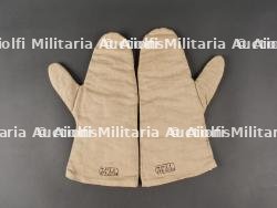 Paire de moufles du 34e RI. Pair of Mittens, 34th Infantry Regiment — miniature 1