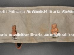 Piquets de tente avec leur housse en toile feldgrau. German Tent Pegs with Field-Grey Canvas Cover — miniature 3
