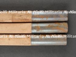 Piquets de tente avec leur housse en toile feldgrau. German Tent Pegs with Field-Grey Canvas Cover — miniature 10