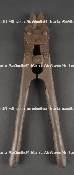 Pince coupante allemande dans son étui en toile. German Wire Cutters with Canvas Case — miniature 10