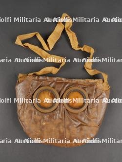 Masque anti-gaz français M2 dans sa pochette. French M2 Gas Mask in Carrying Pouch — miniature 8