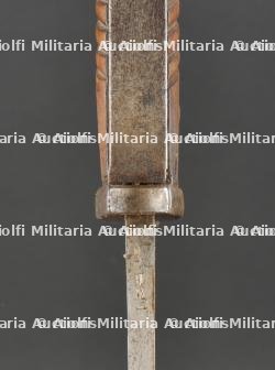 Lot de 2 baïonnettes allemandes 98-05 dont une à dents de scie. Lot of Two German 98/05 Bayonets, One Sawback Model — miniature 10