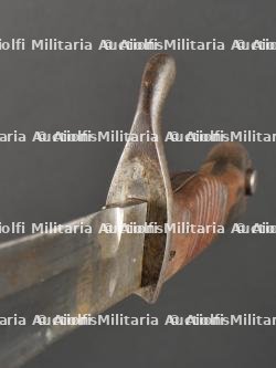 Lot de 2 baïonnettes allemandes 98-05 dont une à dents de scie. Lot of Two German 98/05 Bayonets, One Sawback Model — photo 12