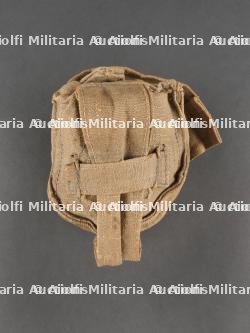 Pochette allemande en toile pour cartouche filtrante anti-gaz. German Canvas Pouch for Gas Mask Filter Cartridge — miniature 4
