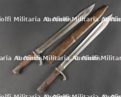 Lot de 2 baïonnettes allemandes 98-05 dont une à dents de scie. Lot of Two German 98/05 Bayonets, One Sawback Model — miniature 2