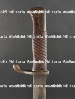 Lot de 2 baïonnettes allemandes 98-05 dont une à dents de scie. Lot of Two German 98/05 Bayonets, One Sawback Model — miniature 6