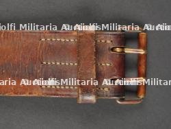 Brelage français cuir marron riveté. Brown Leather French Equipment Harness, Riveted Construction — miniature 9