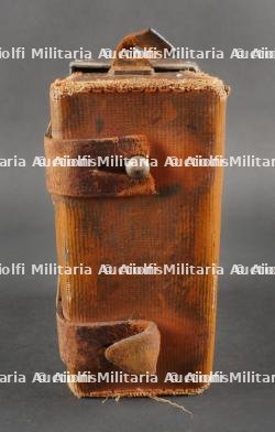 Paire de jumelles Fernglas 1908 régimentées 4e Grenadier dans leur étui ersatz. Pair of Binoculars Fernglas 1908, Regimentally Marked 4th Grenadier, in Ersatz Case — miniature 4