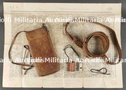 Ensemble d'équipements d'officier français dont rare porte sifflet au baudrier. French Officer’s Equipment Set with Rare Whistle Lanyard — miniature 2