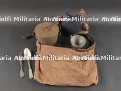 Lot d'équipement français. Lot of French Equipment — miniature 1