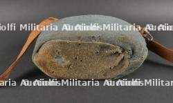 Lot d'équipement français dont musette du 6e d'infanterie coloniale. Lot of French Equipment including Colonial Infantry 6th Regiment Bag — miniature 11