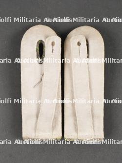 Paire de pattes d'épaule d'un Hauptmann saxon. Pair of Saxon Officer’s Shoulder Boards (Hauptmann) — miniature 2
