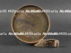 Masque anti-gaz allemand Lederschutzmaske avec boîtier nominatif et régimenté. German Gas Mask Lederschutzmaske with Named and Regimentally Marked Canister — photo 7