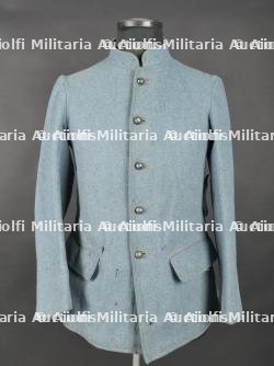 Vareuse française modèle 1914 bleu horizon d'un artilleur. Blue Horizon French Model 1914 Artilleryman’s Tunic