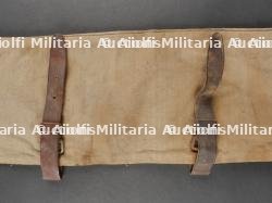 Piquets de tente avec leur housse en toile feldgrau. German Tent Pegs with Field-Grey Canvas Cover — miniature 3