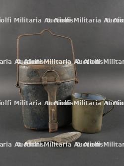 Gamelle, quart et couverts allemands. German Mess Kit, Cup, and Cutlery
