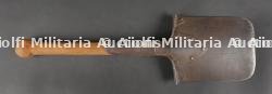 Pelle allemande du 133e régiment d'infanterie saxon datée 1911. German Entrenching Tool, 133rd Saxon Infantry Regiment, Dated 1911 — miniature 2