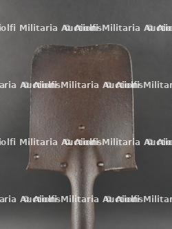 Pelle allemande du 133e régiment d'infanterie saxon datée 1911. German Entrenching Tool, 133rd Saxon Infantry Regiment, Dated 1911 — photo 4