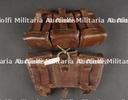 Paire de cartouchière M1909 troupes à pied. Pair of Model 1909 Ammunition Pouches, Dismounted Troops — miniature 2