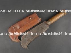 Scie et serpe françaises dans leurs étuis. French Saw and Billhook with Scabbards — miniature 3