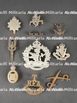 Lot d'insignes anglais et empire britannique. Lot of British and Empire Insignia