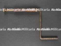 Tige coudée de nettoyage de chambre de mitrailleuse allemande MG08. German MG08 Chamber Cleaning Rod (Bent Type)