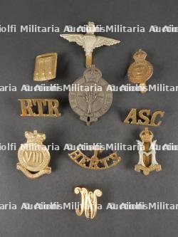 Lot d'insignes anglais et empire britannique. Lot of British and Empire Insignia