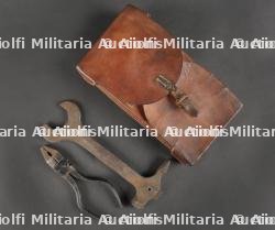 Trousse d'entretien de mitrailleur allemand pour MG08. German MG08 Gunner’s Maintenance Kit — photo 1