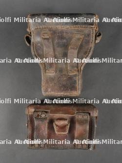 Etui de lunette de visée ZF12 pour mitrailleuse allemande MG08 et cartouchière ersatz 1914. German MG08 Scope Case ZF12 with Ersatz 1914 Ammunition Pouch