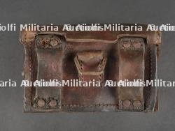 Etui de lunette de visée ZF12 pour mitrailleuse allemande MG08 et cartouchière ersatz 1914. German MG08 Scope Case ZF12 with Ersatz 1914 Ammunition Pouch — photo 2