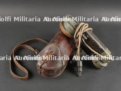 Combiné téléphone allemand dans son étui cuir. German Telephone Handset with Leather Case