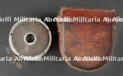 Ecouteur téléphonique allemand avec son étui. German Field Telephone Receiver with Case
