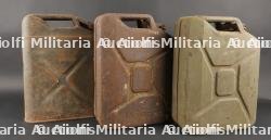 Lot de 3 jerrycans alliés