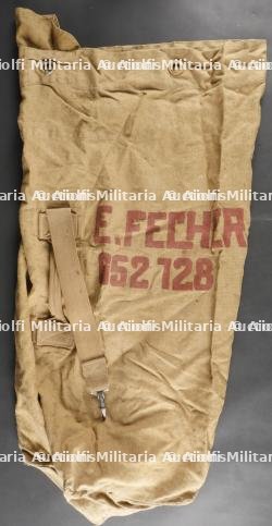 Sac à paquetage nominatif britannique. British named kit bag.