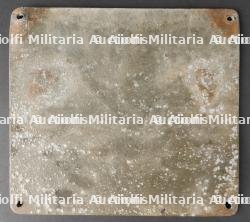Plaquettes de véhicules US et allemand. Plates from US and German vehicles. — photo 4