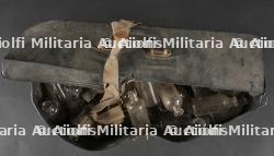 Fioles médicales US. American medical vials from the 101st Airborne field hospital. — miniature 3