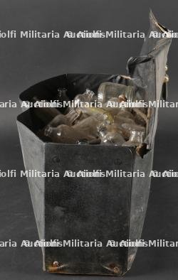 Fioles médicales US. American medical vials from the 101st Airborne field hospital. — miniature 5