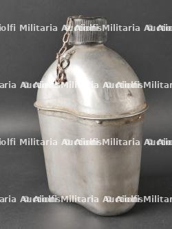 Gourdes de parachutiste US. US paratrooper canteens — miniature 15