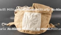 Housse de voilure de parachute de container britannique. British parachute canopy cover for container
