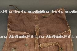 Sac à dos francais ersatz en toile marron. French ersatz backpack in brown canvas. — photo 4