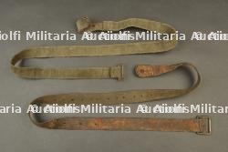 Lot de 2 bretelles de fusil francais dont une ersatz. Lot of 2 French rifle slings including an ersatz example. — miniature 2